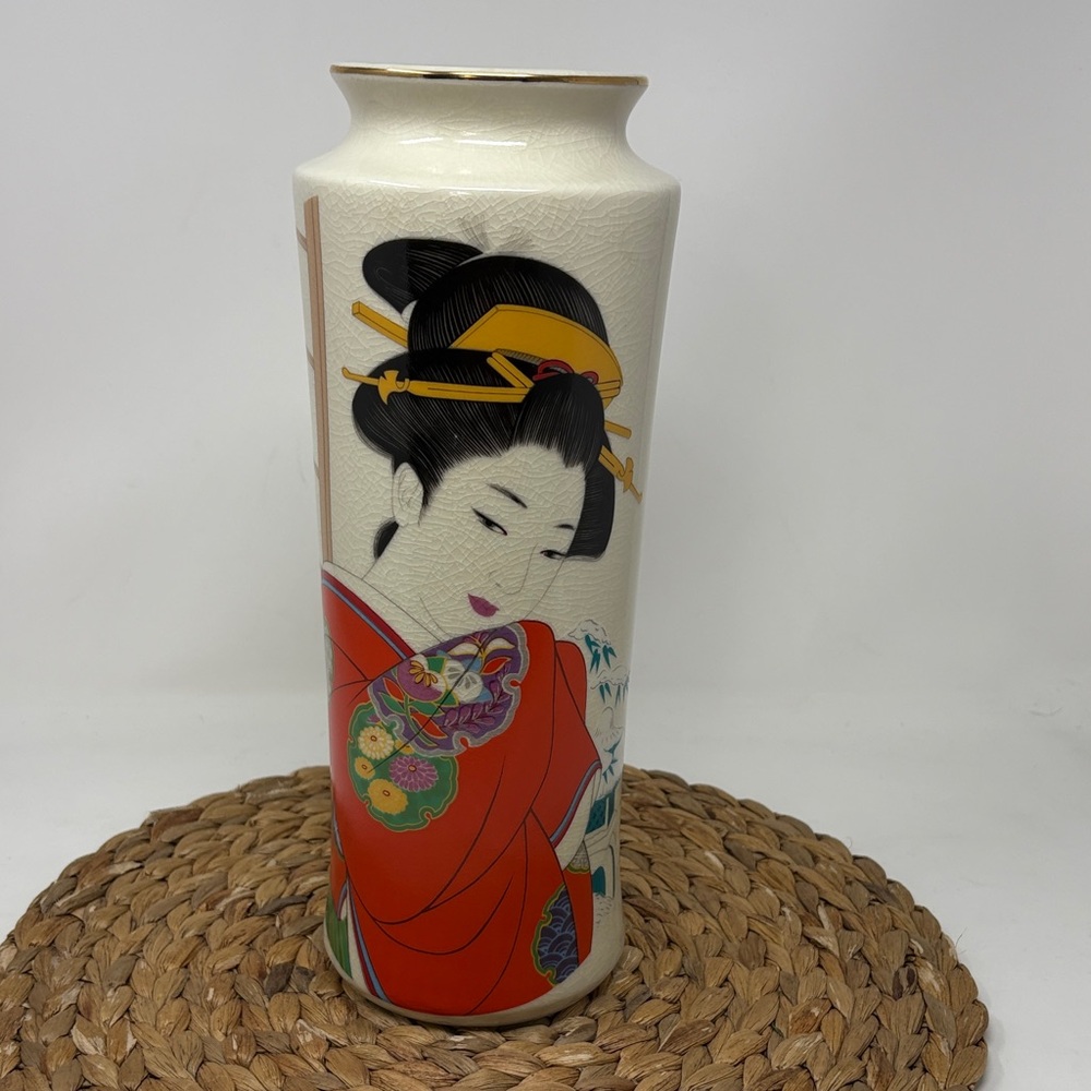 VINTAGE Japanese Geisha Girls Made in Japan Vase Signed by Eiwa Kinsei